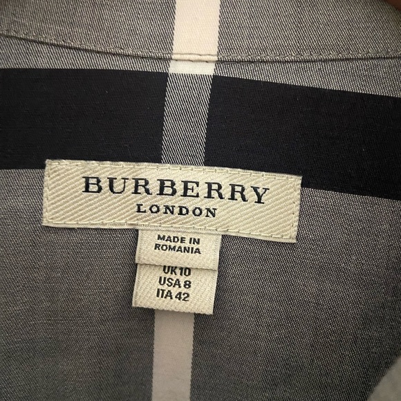 Burberry Button down - Picture 4 of 5